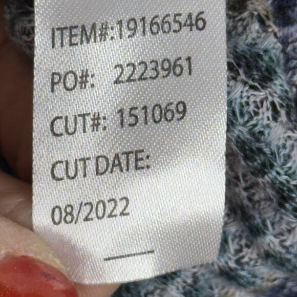 Torrid Plus 1X Plaid Waffle Knit Surplice V-Neck Top Red Black‎ Long Sleeve - Picture 9 of 12